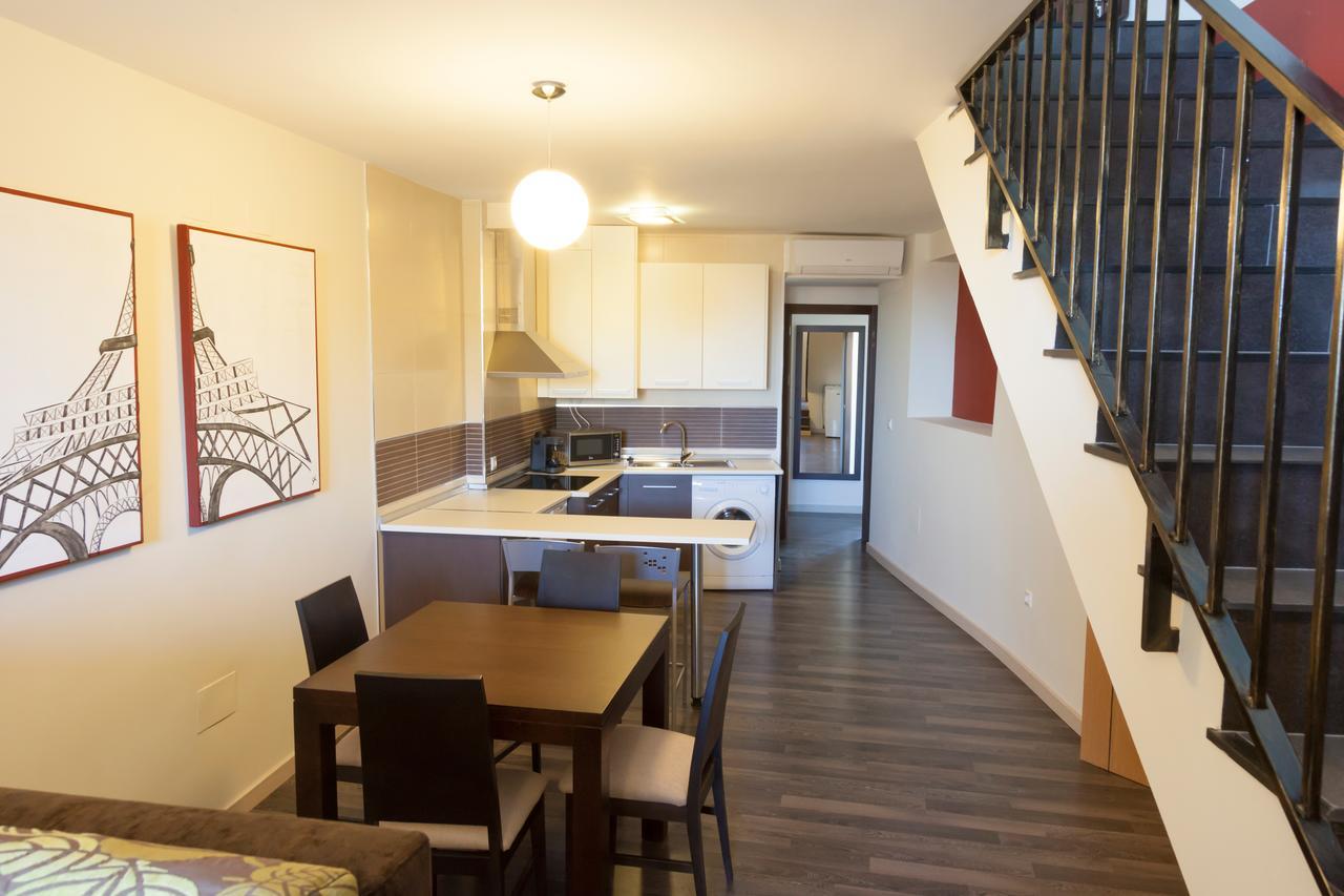 Apartamentos Sol De Mayo Убеда Экстерьер фото